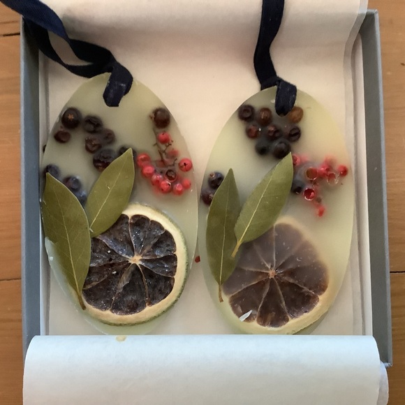 OVAL BOTANICAL FRAGRANT WAX SACHETS, ROSY RINGS, BAY GARLAND - Picture 1 of 7